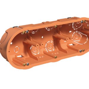 Caja para 3 mecanismos Famatel